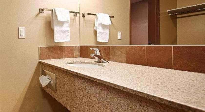 Best Western Diamond Inn Three Hills Luaran gambar